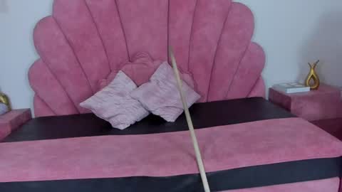antonella_foxxxx online show from June 24, 2026, 2:21 am