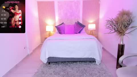  Antonella Grayy  online show from September 12, 2025, 10:59 am