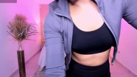  Antonella Grayy  online show from October 20, 2025, 10:59 am