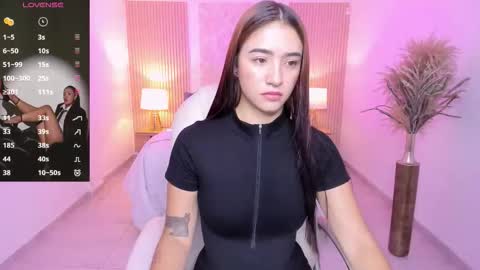  Antonella Grayy  online show from December 22, 2025, 11:07 am