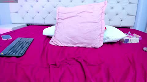 Snapshot of antonella_hotkiss chatting on January 31, 2025, 7:18 am Antonella online show from January 31, 2025, 7:18 am