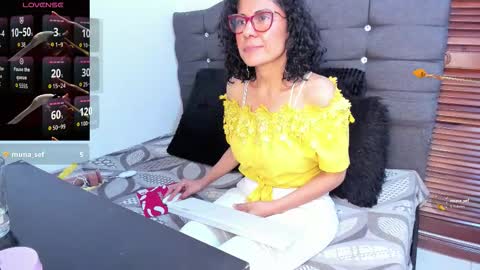 antonella_rizzo01 online show from March 24, 2026, 10:37 pm