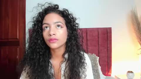 AntonellaHall  online show from September 17, 2025, 12:07 pm