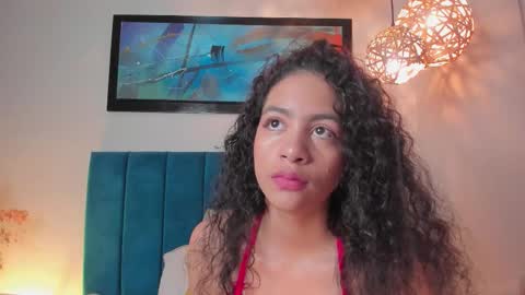 AntonellaHall  online show from November 5, 2025, 12:05 pm