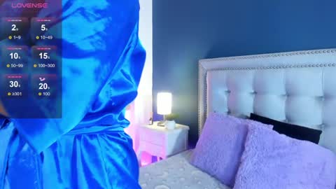 Sarah online show from December 23, 2024, 12:19 pm