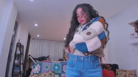 Antonia online show from February 27, 2026, 4:01 am