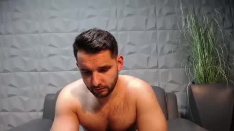 HI My name is Antonio online show from February 3, 2025, 12:04 am