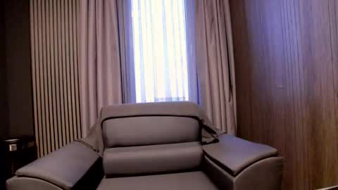 Snapshot of antoniovalentinidiamond chatting on June 2, 2026, 6:32 pm HI My name is Antonio online show from June 2, 2026, 6:32 pm