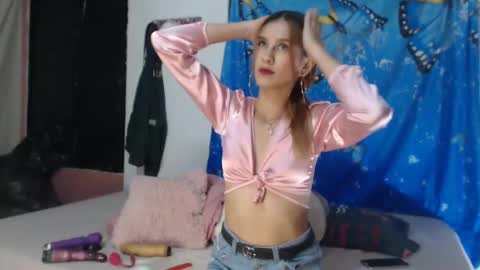 Snapshot of antony_2024 chatting on January 23, 2025, 2:44 am karol y antony online show from January 23, 2025, 2:44 am