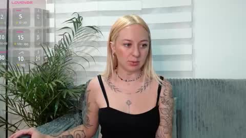 Antonia online show from February 8, 2026, 11:19 pm