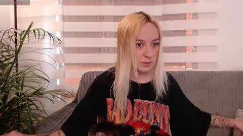 Antonia online show from March 16, 2026, 1:04 pm