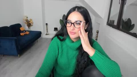 Anya online show from January 19, 2026, 4:38 am