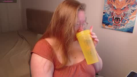 Anya Muna online show from December 6, 2024, 7:34 pm