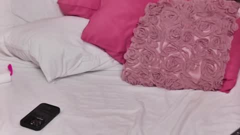 Anya online show from February 3, 2025, 1:41 am