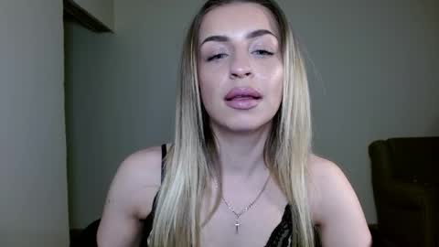 Anya online show from March 31, 2026, 9:15 pm