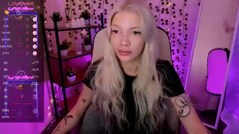 Snapshot of anyataylorr chatting on June 11, 2026, 2:22 am Anya online show from June 11, 2026, 2:22 am