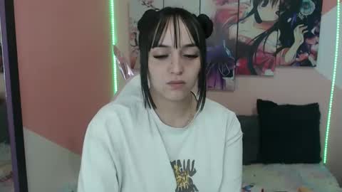 Anyela online show from February 1, 2025, 4:35 am