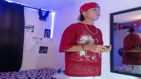 anyelo_sexyhot online show from February 17, 2026, 3:25 am