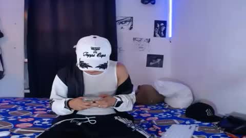 anyelo_sexyhot online show from March 9, 2026, 2:48 am