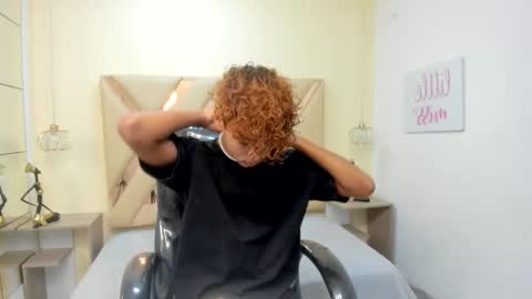 anyelotwink online show from January 18, 2026, 12:42 pm