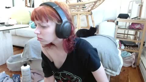 Lila online show from May 17, 2026, 3:52 pm
