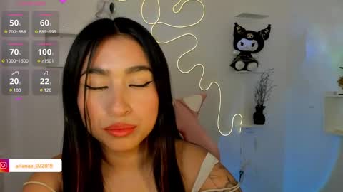 anyeluz_z online show from January 29, 2025, 6:07 pm