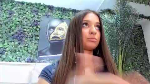 Snapshot of anyssia_ chatting on September 10, 2025, 7:36 pm Anyssia  online show from September 10, 2025, 7:36 pm