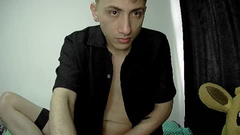 Snapshot of aogut17 chatting on June 14, 2026, 5:59 pm aogut17 online show from June 14, 2026, 5:59 pm