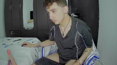 Snapshot of aogut17 chatting on July 29, 2026, 1:15 am aogut17 online show from July 29, 2026, 1:15 am