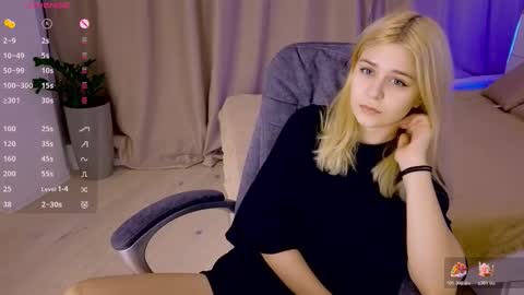 ApheliaStar online show from January 6, 2026, 4:00 pm