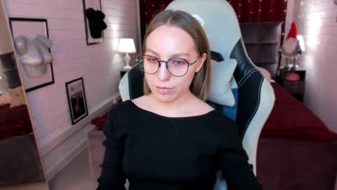 Snapshot of aphexqueen chatting on February 5, 2025, 4:47 pm APHEX QUEEN online show from February 5, 2025, 4:47 pm