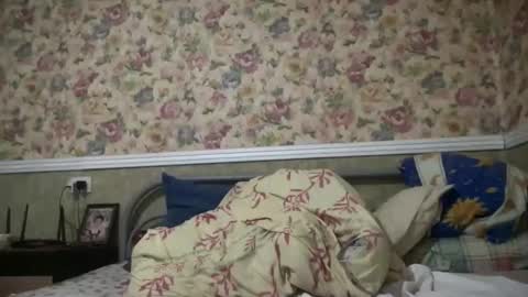 aphr0dite22 online show from April 10, 2026, 11:48 am