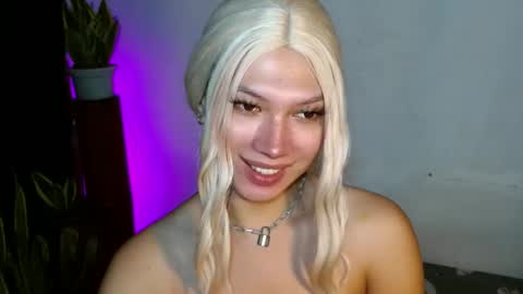 Roman Goddess online show from December 7, 2024, 11:18 am