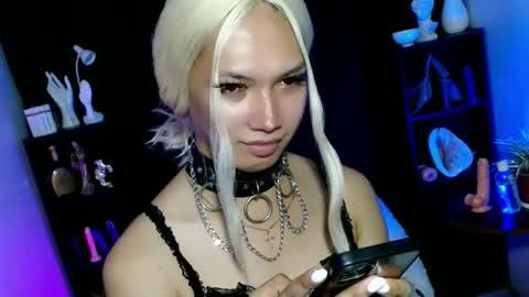 Roman Goddess online show from March 4, 2025, 3:04 pm