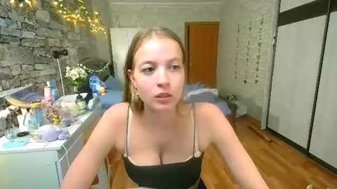 Snapshot of aphrodite_wow_ chatting on June 16, 2026, 12:08 pm Aphrodite online show from June 16, 2026, 12:08 pm