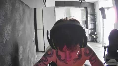 aplant_ online show from September 15, 2025, 12:38 pm