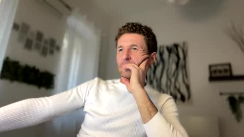 apollobest77 online show from January 19, 2025, 3:32 pm