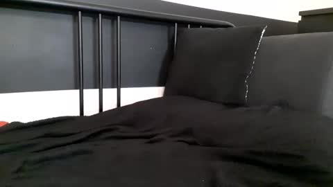 apollobest77 online show from March 2, 2026, 5:09 pm