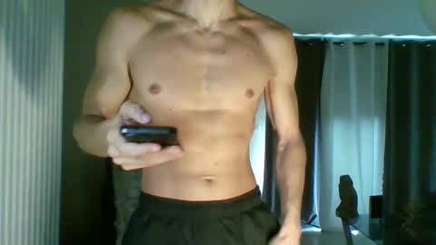 apollonfitx_69 online show from March 10, 2025, 11:32 am