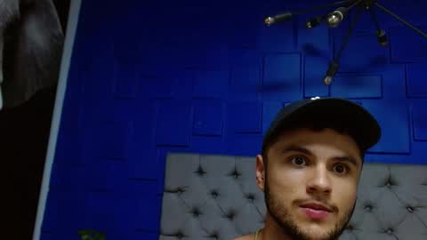 Apolo online show from March 3, 2025, 2:59 pm