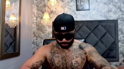 Apolo online show from September 25, 2025, 11:41 pm