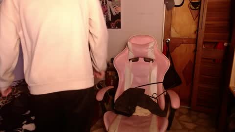 Andres online show from April 3, 2026, 10:19 pm