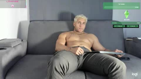 apolo_strange online show from November 22, 2025, 11:04 pm