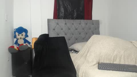 apoloblackbig online show from January 12, 2026, 2:11 pm