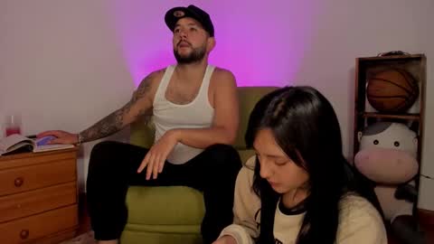 Lola  Apolo online show from October 1, 2025, 2:39 am