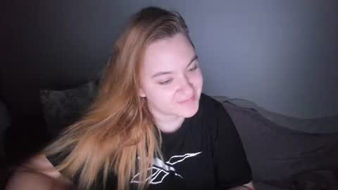 appleyummybuns online show from July 12, 2026, 12:12 am