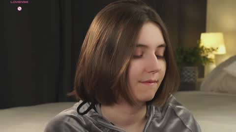 Meghan online show from March 26, 2026, 2:11 pm