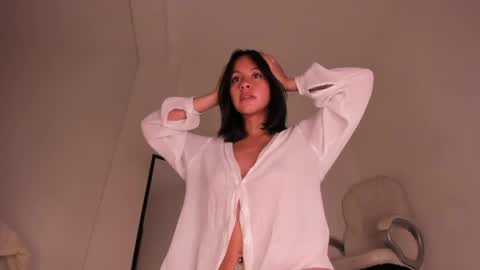 Snapshot of aprettyy chatting on June 4, 2026, 1:17 pm Anny online show from June 4, 2026, 1:17 pm