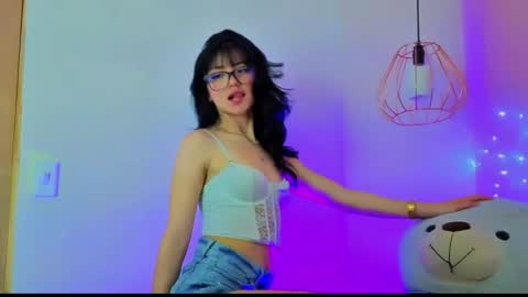 Snapshot of april_bennett chatting on May 5, 2026, 12:02 pm online show from May 5, 2026, 12:02 pm