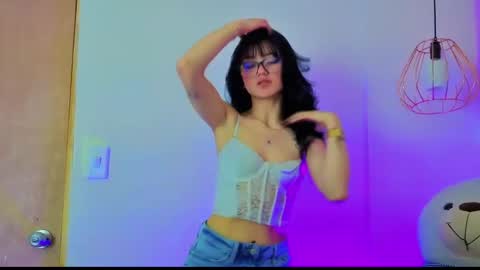Snapshot of april_bennett chatting on June 6, 2026, 12:21 pm online show from June 6, 2026, 12:21 pm